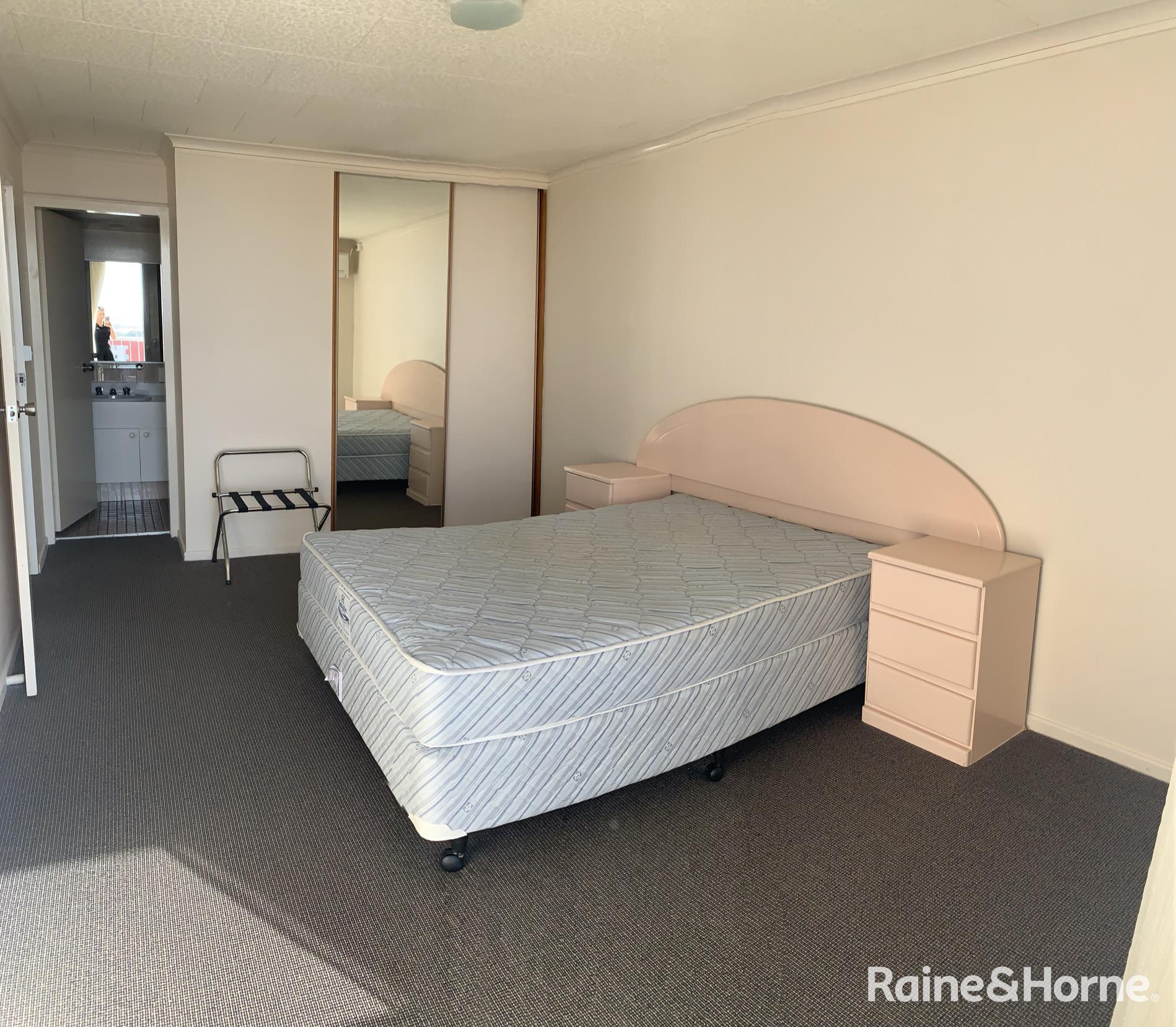 22-24 WILLIAM ST, GLADSTONE CENTRAL QLD 4680, 0房, 0浴, Unit