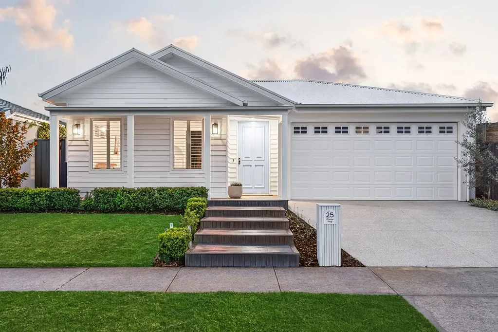 25 Thrive Avenue, Mount Duneed, VIC 3217