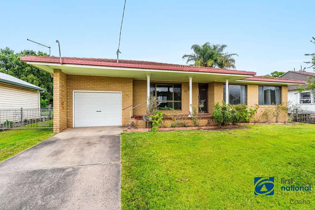 Casino 3 Bedroom Three Bedrooms and only a short walk to the CBD