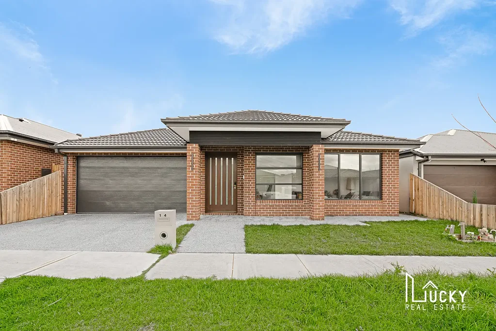 Wollert 4房  Close To All Amenities! Brick Veneer! Modern Family Home! 2 Living!