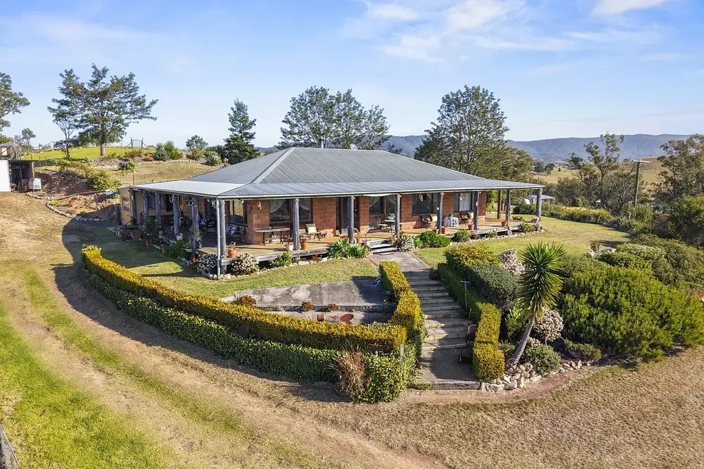 Candelo 4 Bedroom Where Character, Space and Spectacular Views Unite
