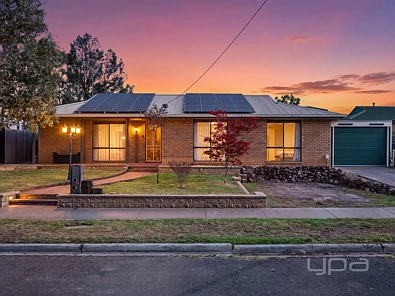 Bacchus Marsh 3Habitaciones OOZING WITH CLASS WHILE BEING CLOSE TO EVERYTHING!