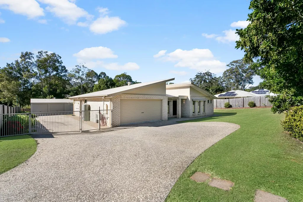 Pomona 4 Slaapkamer Easy-Care Living,1362sqm of Land and Huge Shed