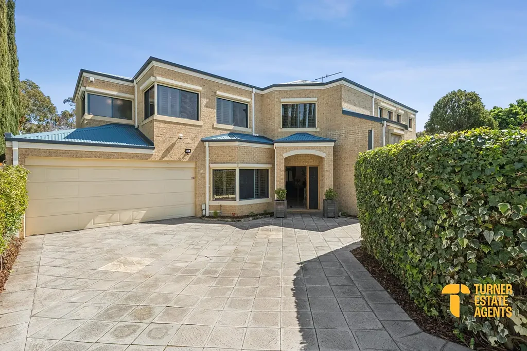 Ardross 5房  Perched on Wireless Hill: A Private Family Sanctuary on a  quiet Cul-de-Sac.