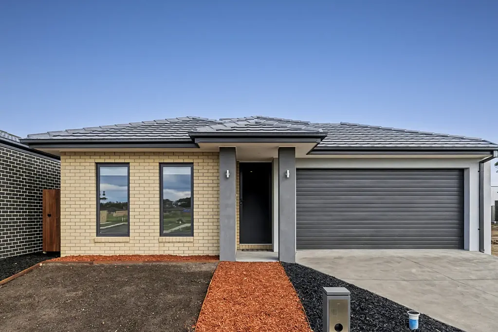 PARKHURST ESTATE BRAND NEW HOME