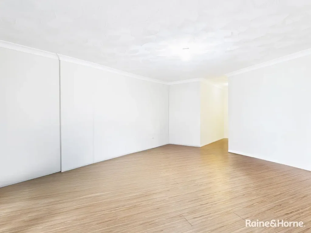 Parramatta 2房 阳光充沛两居室 便利中心地段 配套齐全 高租金回报 投资首选！ Spacious, Sunlit Apartment in Prime Parramatta Location