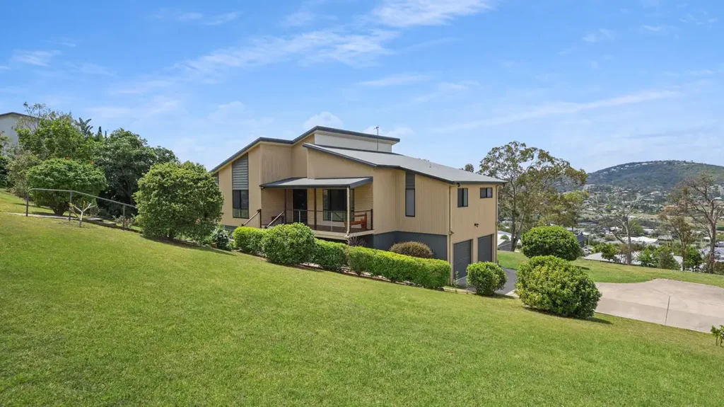 21 Manikato Drive, Hodgson Vale, QLD 4352