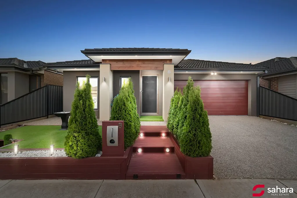 Tarneit 4 Bedroom Modern East-Facing Home - A Golden Opportunity for Families & Investors!