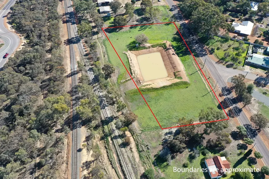Narrogin  Big, Beautiful Block Located Right in Town