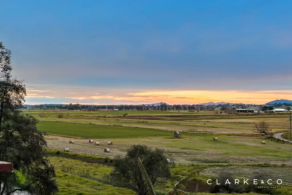 Morpeth 4Kwarto RELAXED LIVING WITH VIEWS TO REMEMBER!