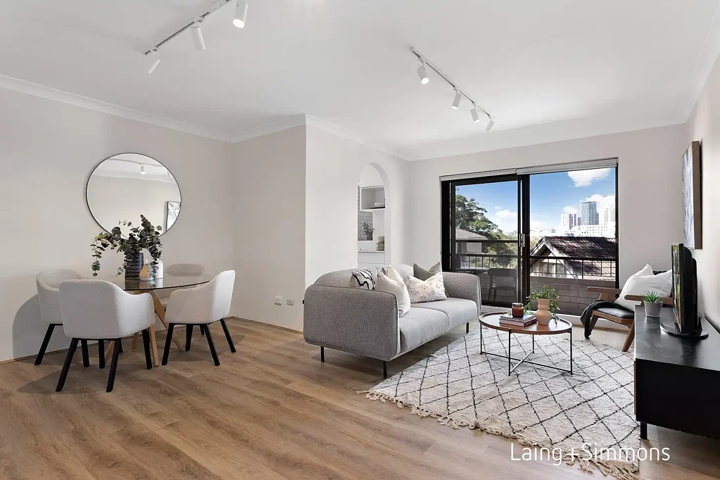 Modern Living in a Prime Lifestyle Location