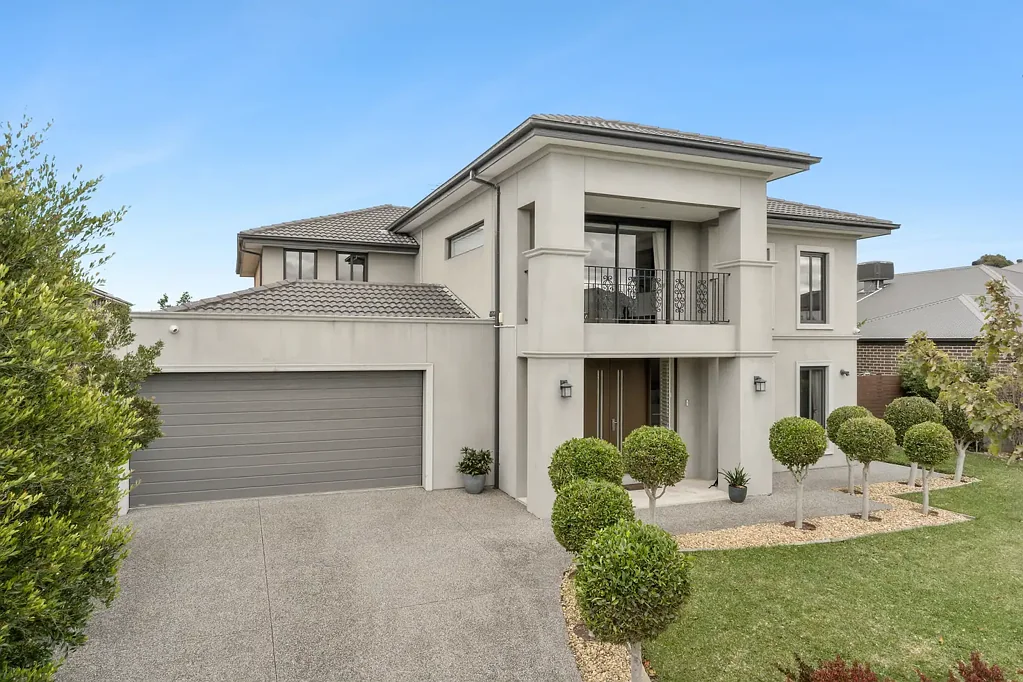 Narre Warren South 5ห้องนอน Grand Family Living on a Spectacular Scale in Berwick Springs