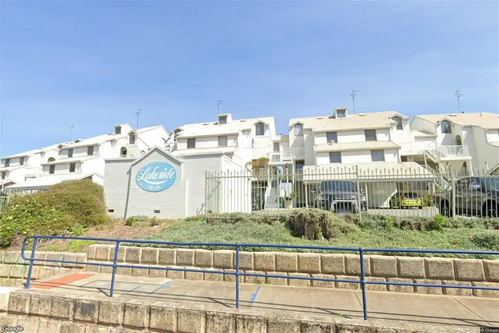 Mandurah 2कमरा UNDER OFFER!!!