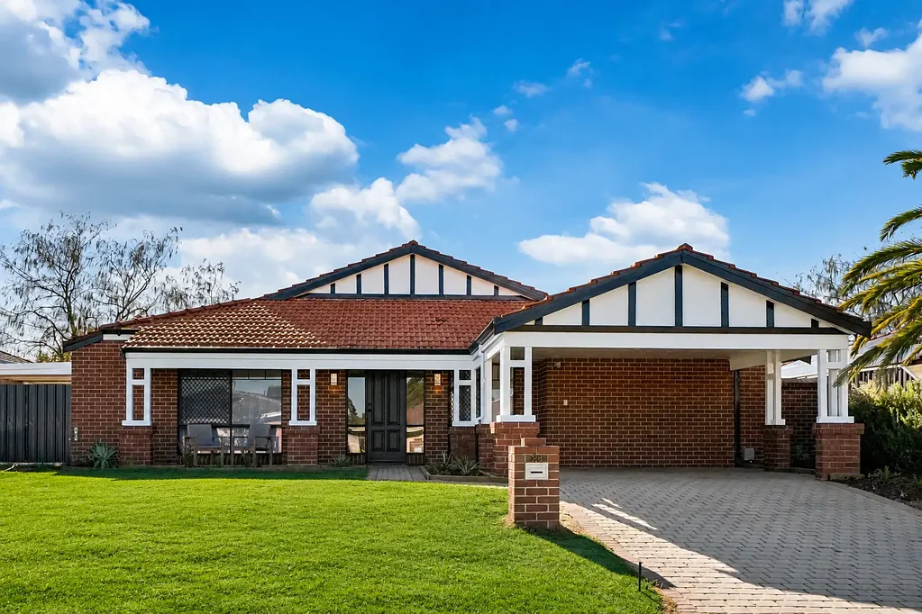 Ocean Reef 4房  Renovated, Refined and Ready