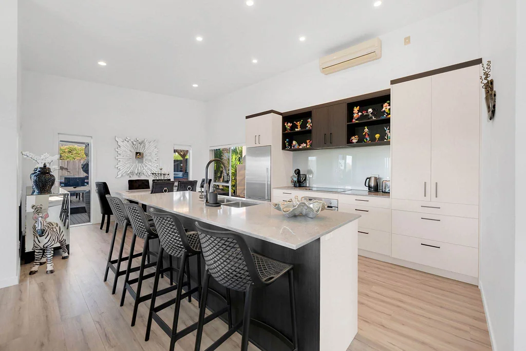 Beachlands 5chambre Stop Scrolling. Start Dreaming.