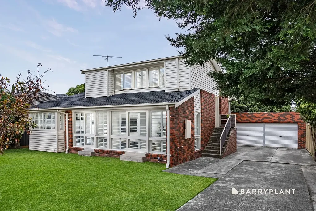 Family-Sized Living with Practical Design and Everyday Convenience!