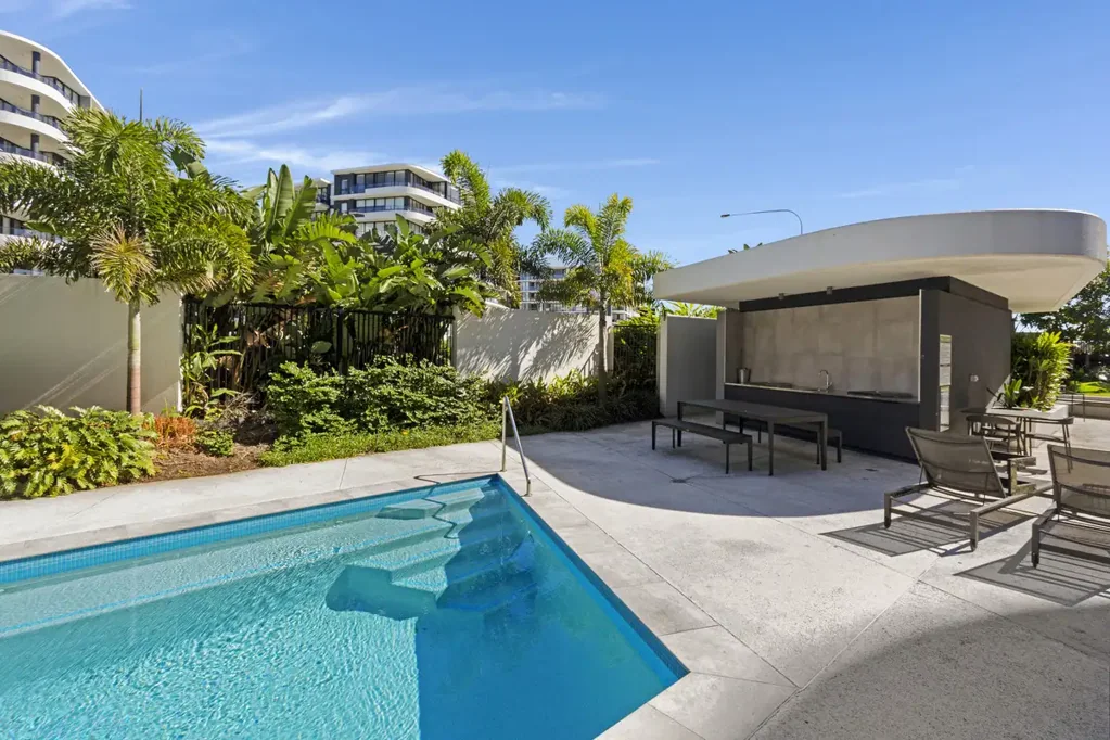 Resort-Style Living in the Heart of Hope Island!