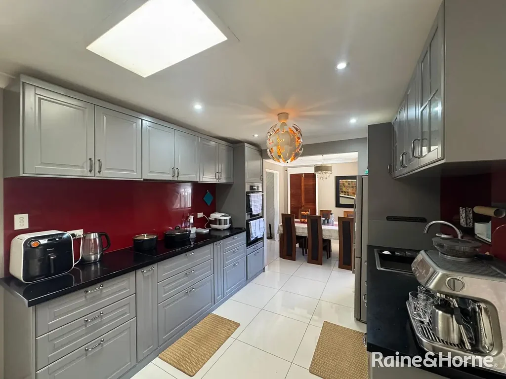 Spacious Family Home in Ingleburn