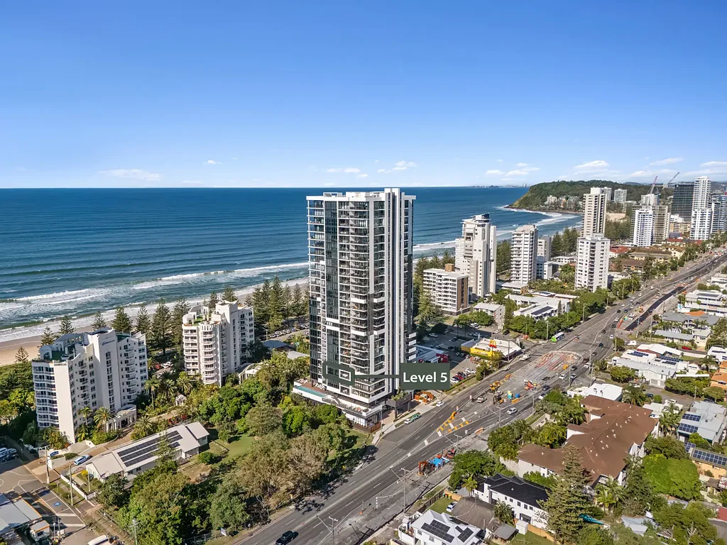 Burleigh Heads 2 Bedroom Experience Coastal Sophistication in the Heart of Burleigh Heads