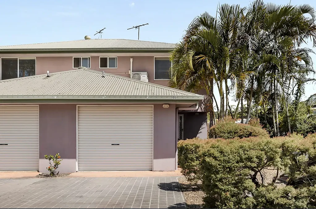 Taigum 3房 Taigum优选联排 三卧两卫 主卧套间 全新电器 综合楼泳池 NBN光纤 For the Nestor, Investor, or First-Time Owner!