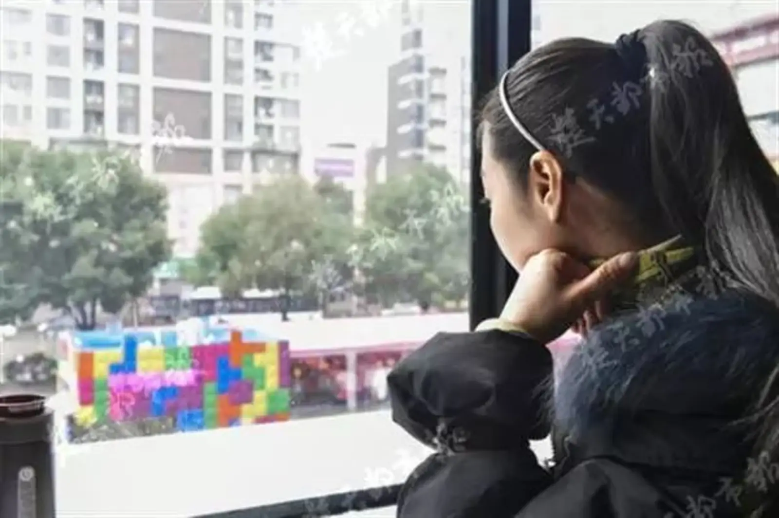 "愚蠢的中国女人,我是你美国男友"中国已婚女与"美国军官"网恋背债50万!