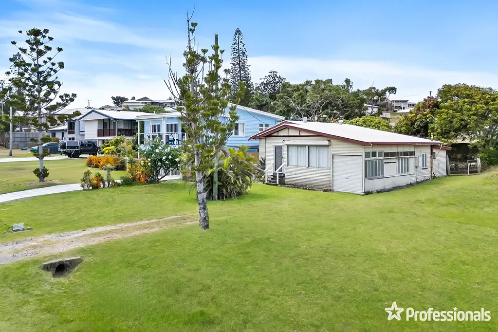 9 Richard Street, Emu Park, QLD 4710