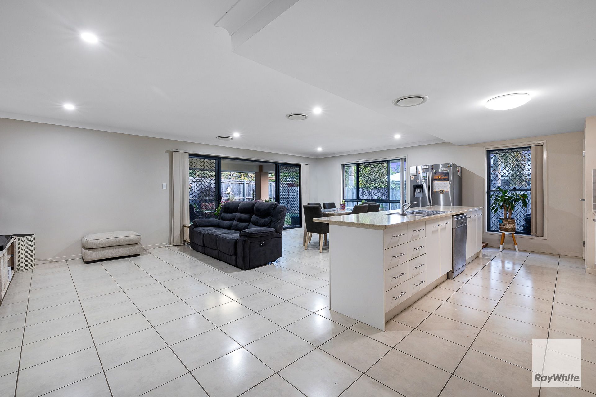 11 LOIS PL, REDLAND BAY QLD 4165, 0部屋, 0バスルーム, House