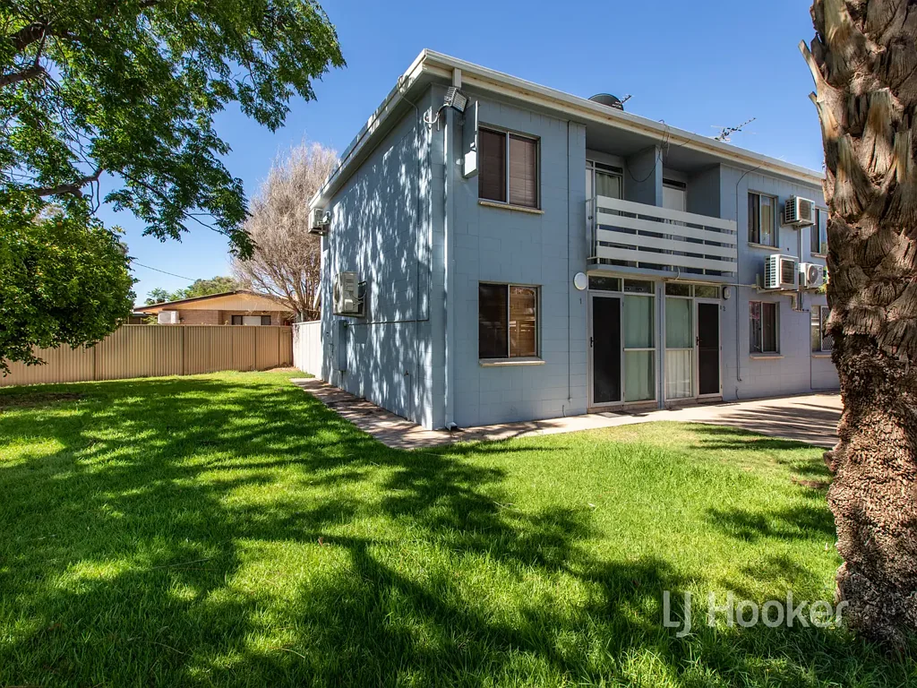Araluen 2ਬੈੱਡਰੂਮ Up-Market Townhouse