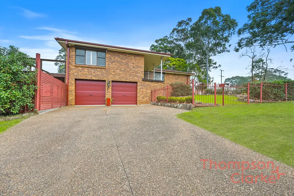 Bolwarra Heights 4Phòng ngủ Spacious Family Living with Fresh Updates, Easy-Care Appeal & an Elevated Outlook