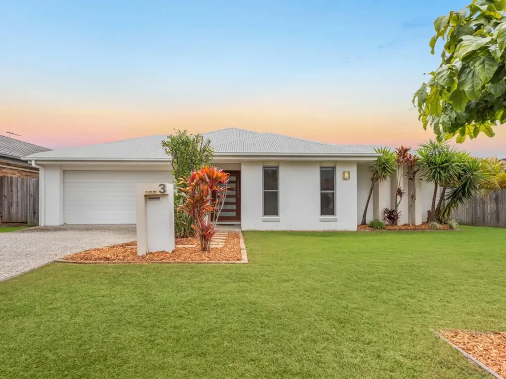 Augustine Heights 4 Bedroom Stylish Family Living
