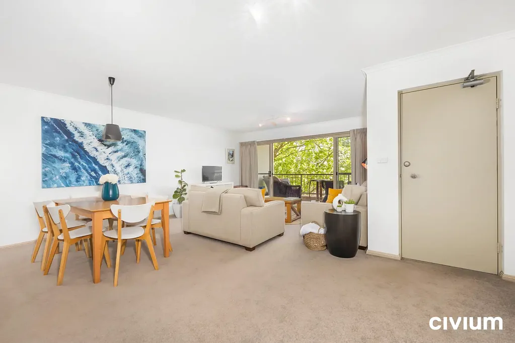 Stylish Inner-South Living in the Heart of Kingston