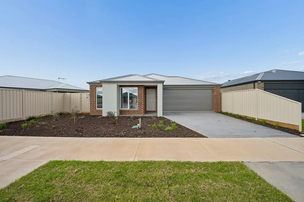 Brand New Family Living on Lakepark Boulevard