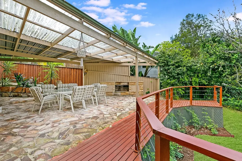 Large self contained two bedroom apartment with large pergola covered entertaining terrace
