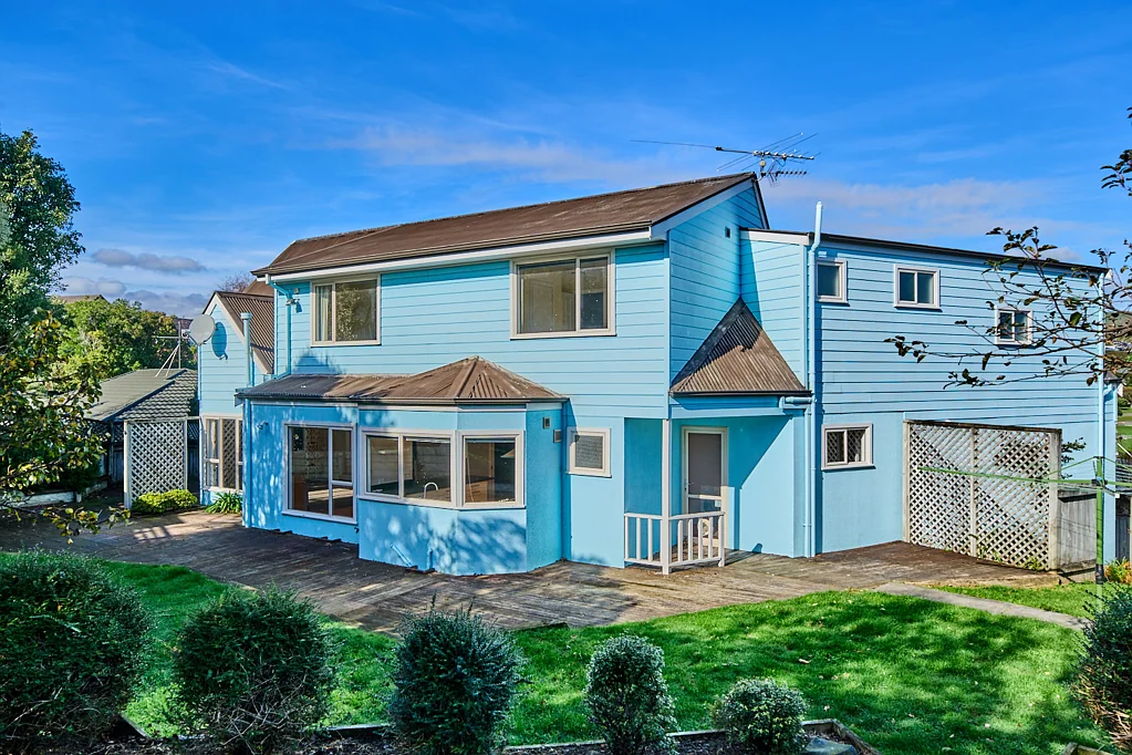24 Saunders Close, Whitby, Porirua, Wellington