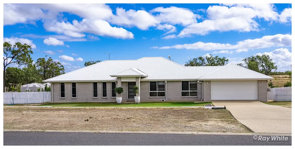 Gracemere 4ਬੈੱਡਰੂਮ Contemporary Acreage Living with Unlimited Space
