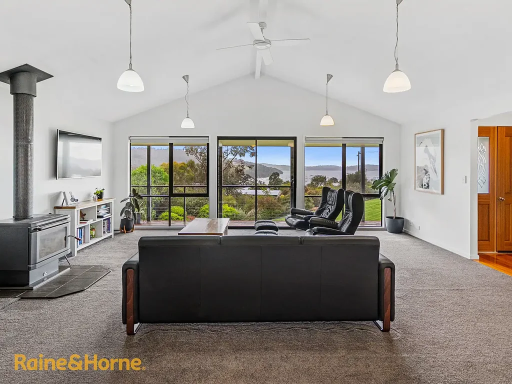 Kettering 4ਬੈੱਡਰੂਮ Modern Coastal Living with Harbour Views