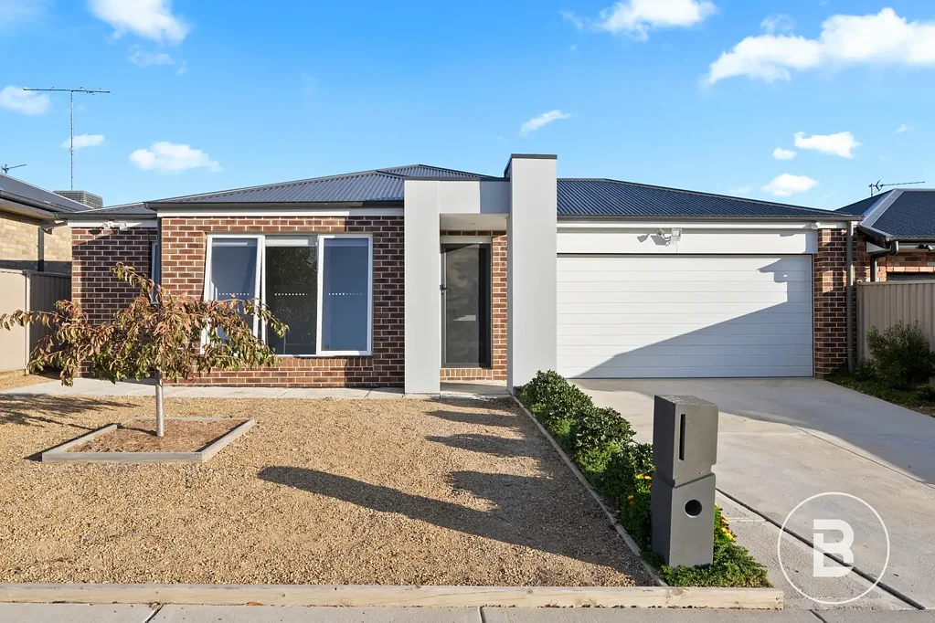 Winter Valley 4部屋 MODERN FOUR-BEDROOM HOME WITH DUAL LIVING
