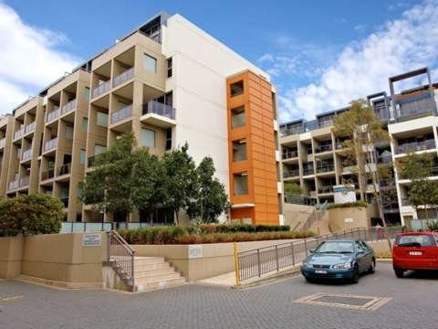 Mascot 2 Bedroom Stylish in an Exceptional Location