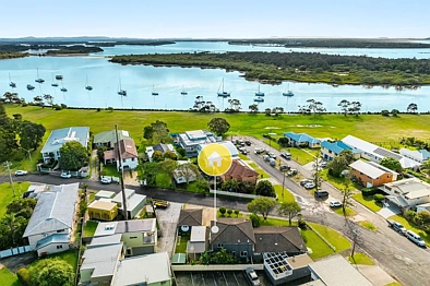 Yamba 3房  Spacious Duplex Living in a Quiet Yet Central Yamba Location
