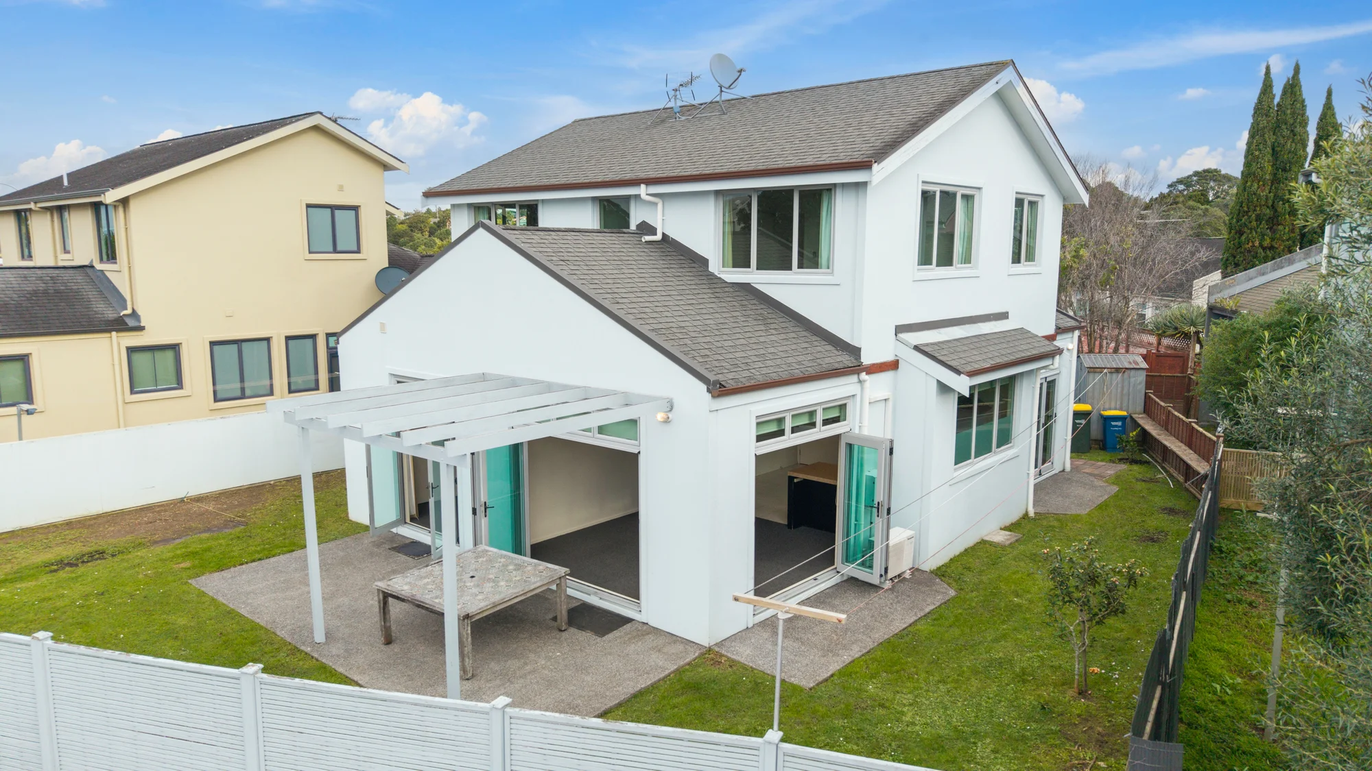 West Harbour 4chambre PRICED TO SELL $969,000