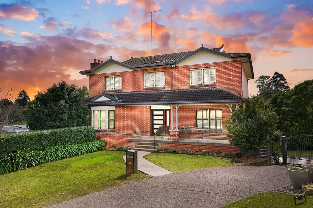 Baulkham Hills 5 Bedroom Elevated Home in Quiet Cul-de-sac