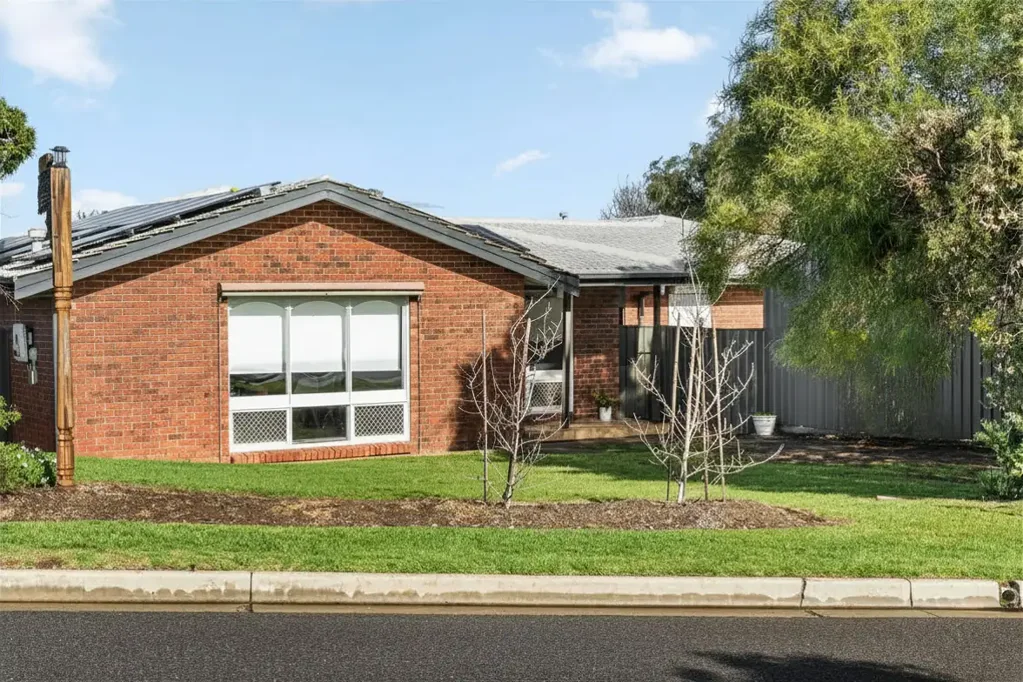 Hallett Cove 2 Bedroom The Start of Something Special