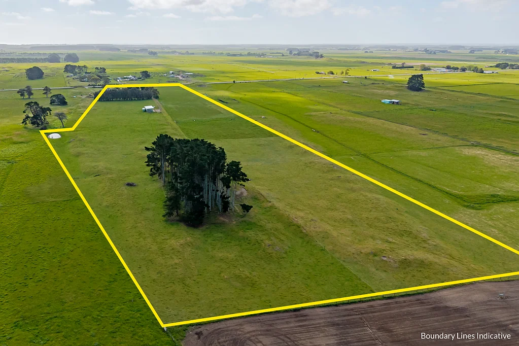 Himatangi Expansive 11.11 Hectares Ready for Development
