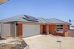 2/114 Brooklyn Drive, Bourkelands