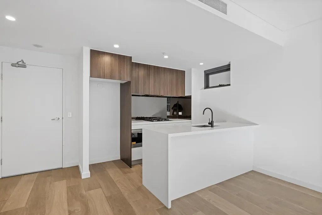 Modern Two-Bedroom Apartment in the Heart of Mascot