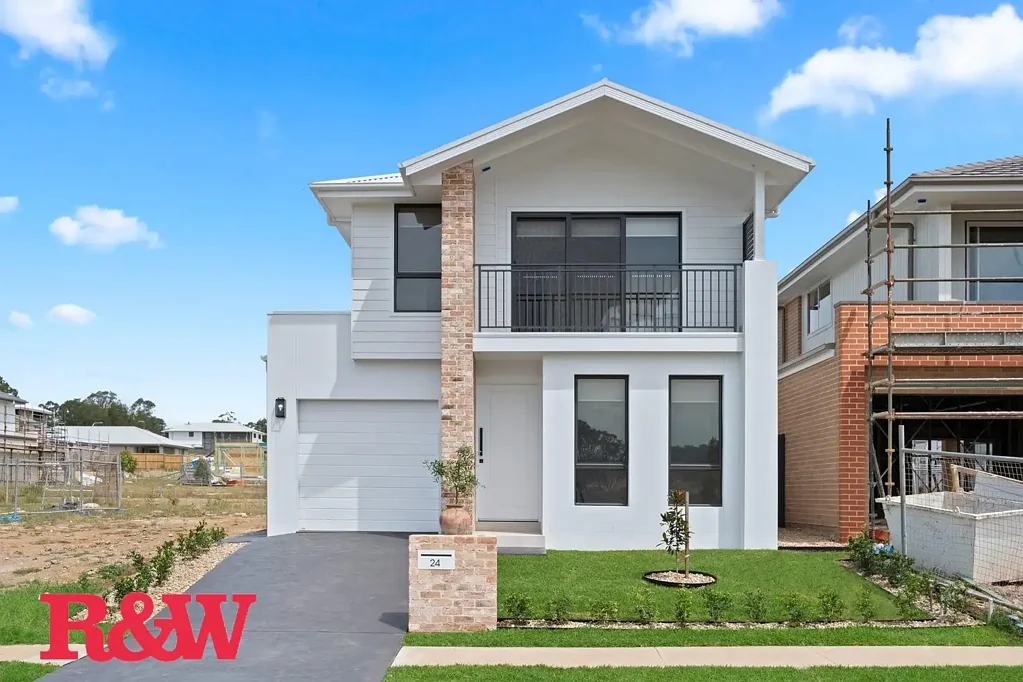 Cobbitty's Finest with Lake Views