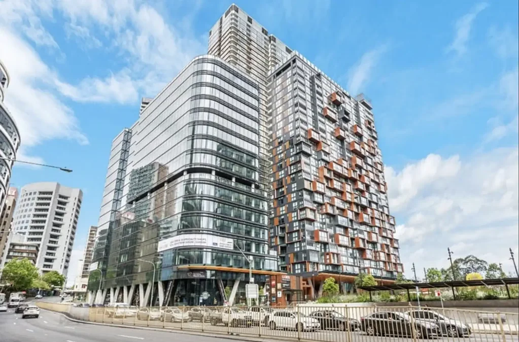 Luxury Two-Bedroom with STUDY in the Prestigious Eighty-Eight Development