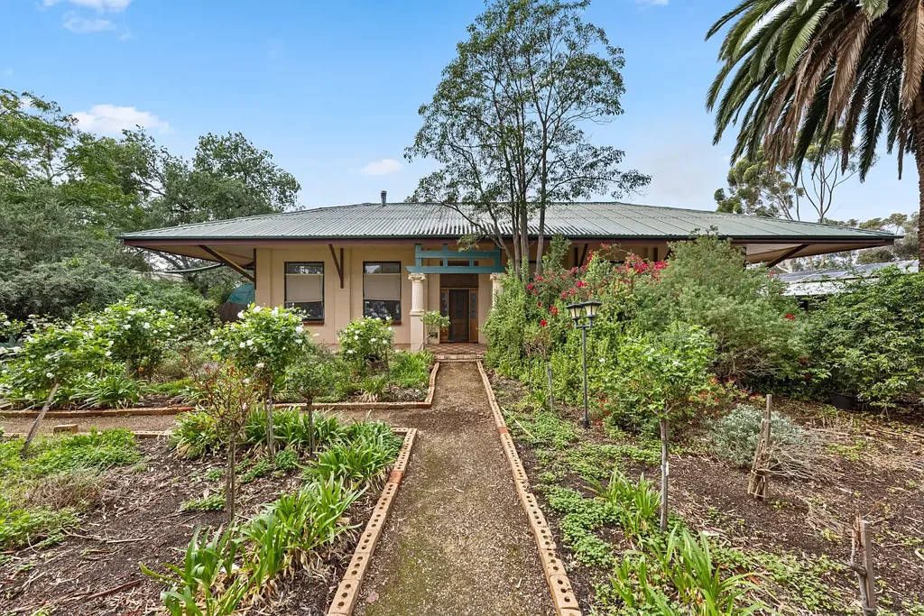 Macdonald Park 4chambre Heaven For Horse-Lovers: Home + Stables/Training Track On 4.48 Hectares!