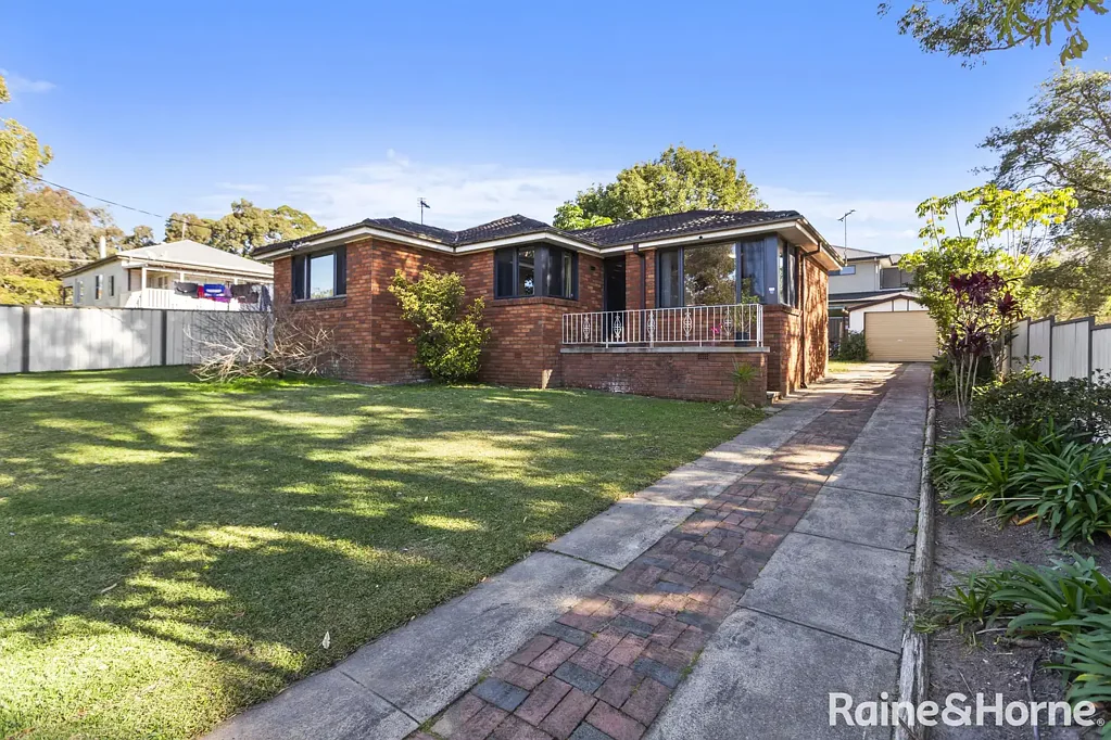 33 Victory Parade, Wallsend, NSW 2287