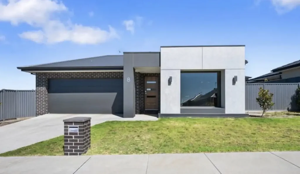 Spacious 4-Bedroom Family Home for Rent in Popular Alfredton